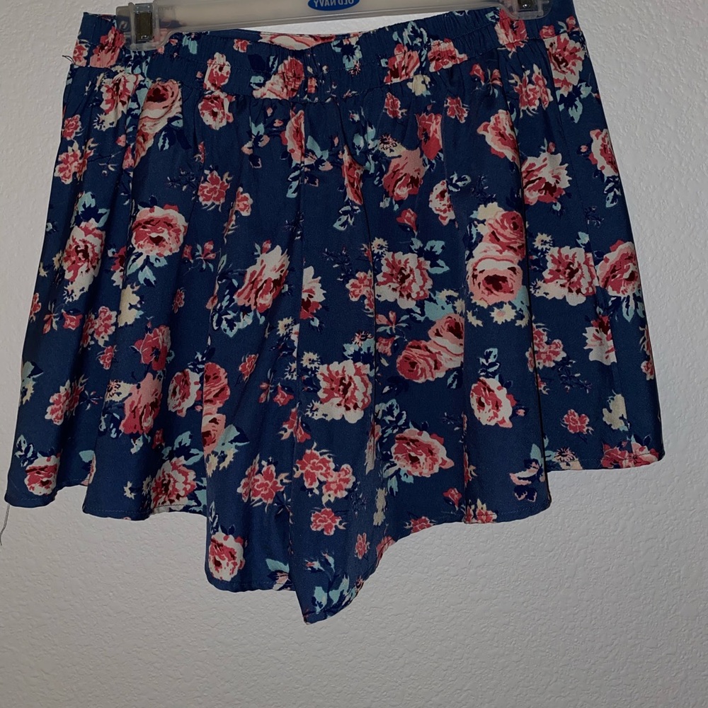 Flower skirt / shorts